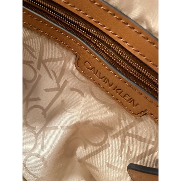 Calvin Klein Crossbody Bag - Picture 10 of 14